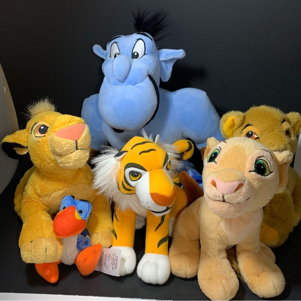 Disney Store Aladdin Genie and Lion King Simba Plush Stuffed Toy Lot of 6